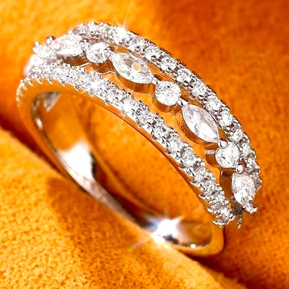 ♥️Ring 3 rows of marquis’s cut, geometric round cuts  zircons together /one ring - Picture 10 of 10